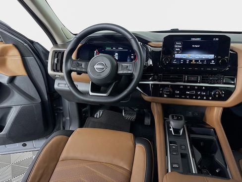 New 2025 Nissan Pathfinder Platinum w/ Cargo Package image 24