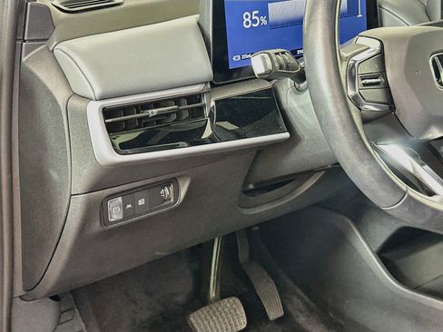 Used 2024 Honda Prologue Touring image 17