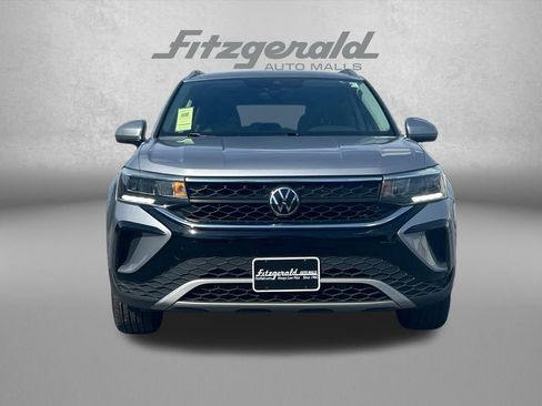 Used 2024 Volkswagen Taos SE FWD image 6