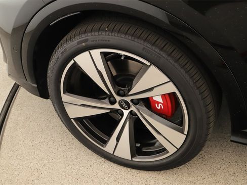 New 2025 Audi SQ5 Premium Plus image 29
