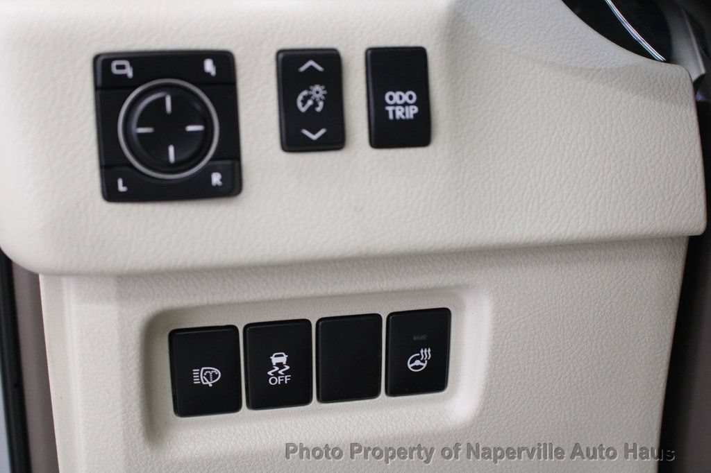 Used 2015 Lexus GX 460 Luxury w/ Preferred Accessory Package AWD/4WD image 11