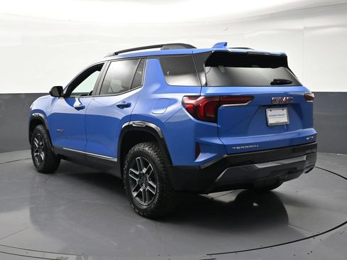 Used 2026 GMC Terrain AT4 AWD/4WD image 3