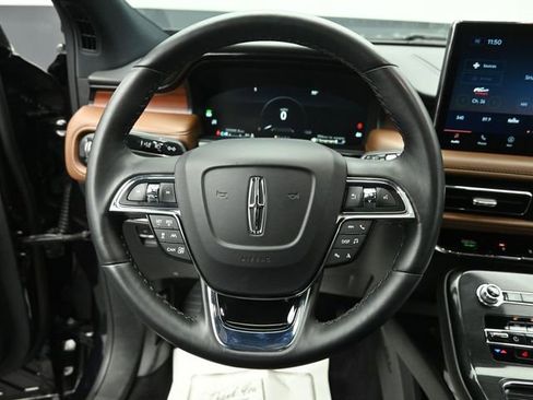 Certified 2023 Lincoln Nautilus Reserve w/ Equipment Group 202A image 15