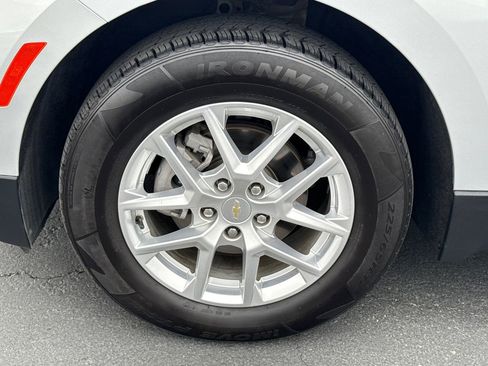 Used 2022 Chevrolet Equinox LT FWD image 5
