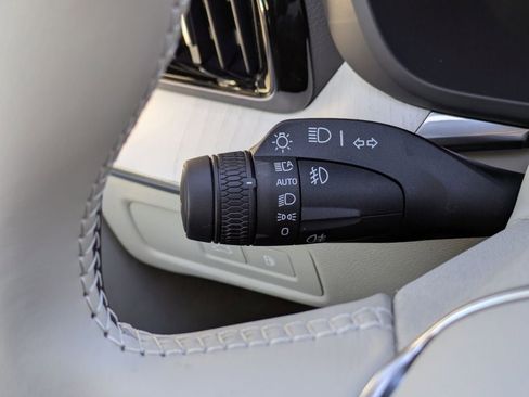 New 2026 Volvo XC60 T8 Ultra w/ Protection Package Premier image 37