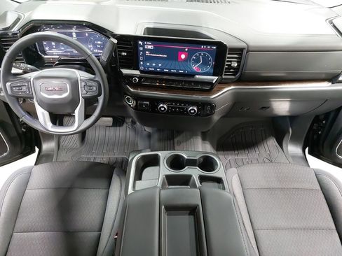 Used 2024 GMC Sierra 1500 Elevation w/ X31 Off-Road Package image 9