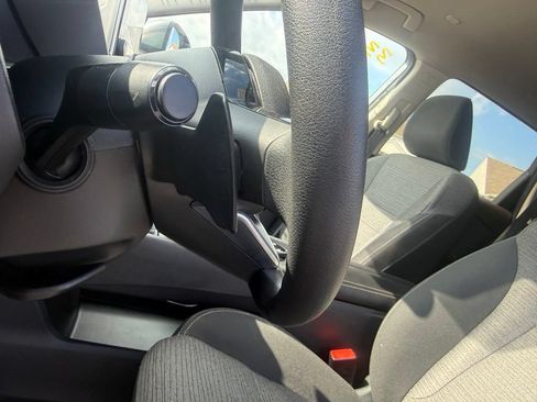 Used 2023 Nissan Rogue SV AWD/4WD image 16