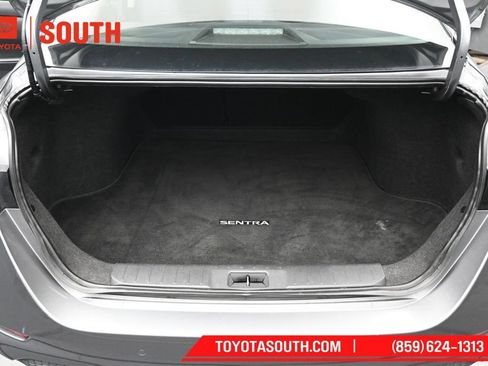 Used 2024 Nissan Sentra SV FWD image 25
