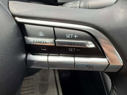 Used 2023 MAZDA MAZDA3 s FWD image 18