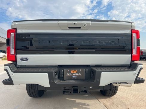 New 2026 Ford F250 Platinum AWD/4WD image 7