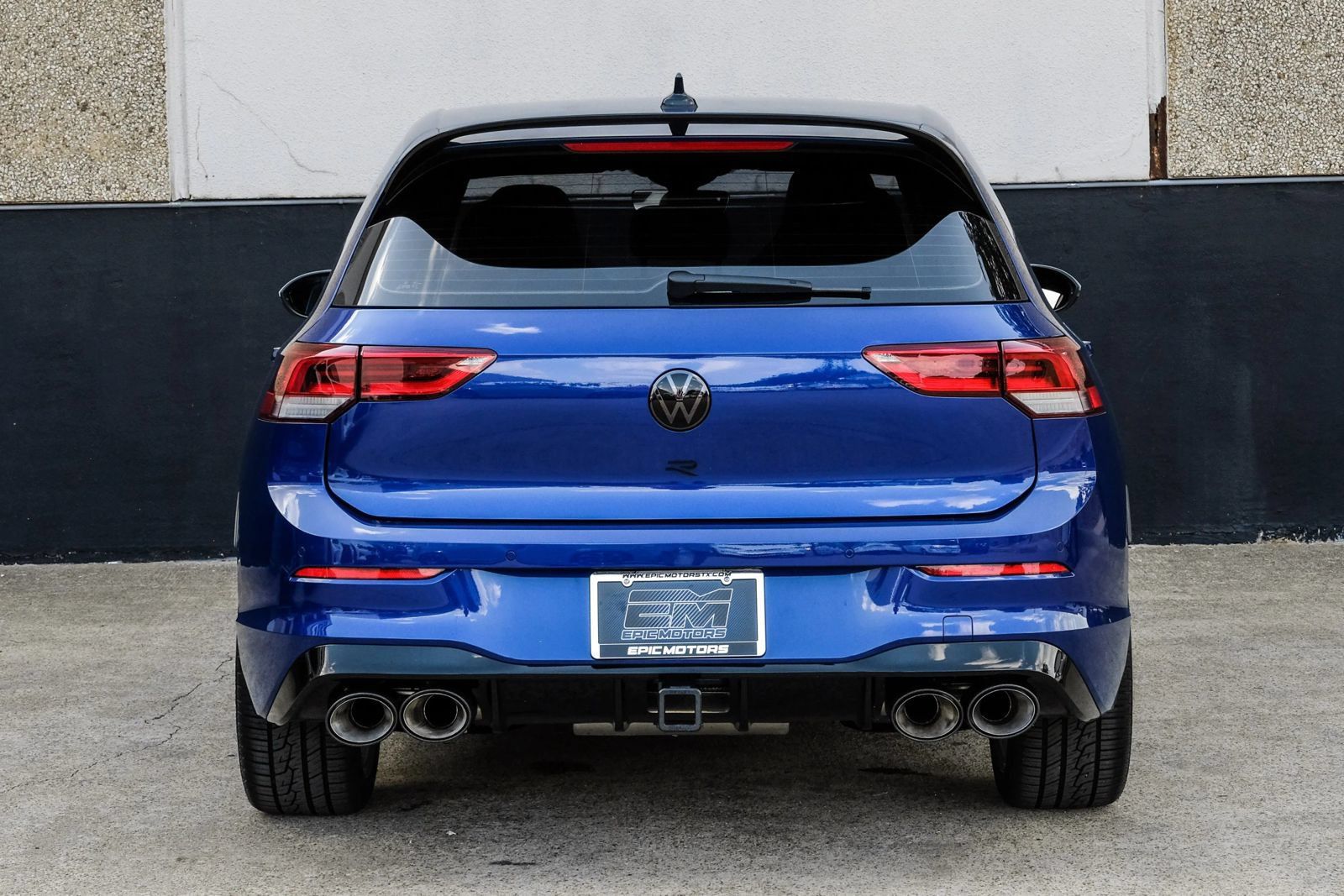 Used 2024 Volkswagen Golf R AWD/4WD image 9