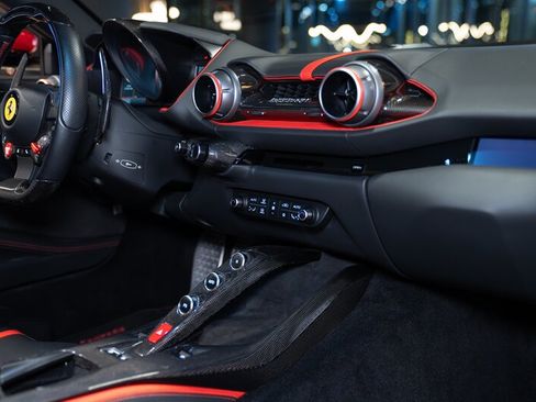 Used 2022 Ferrari 812 GTS RWD image 13