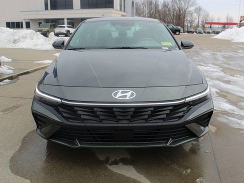 New 2026 Hyundai Elantra SEL Sport image 7