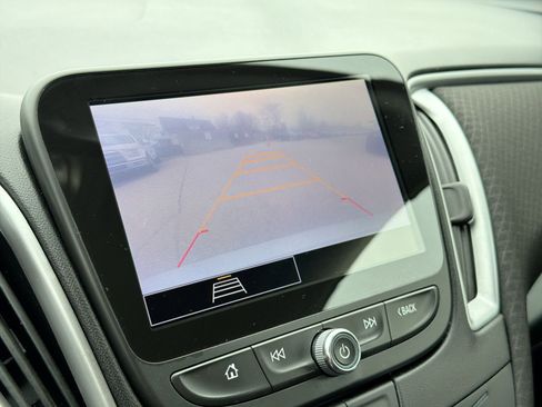 Used 2023 Chevrolet Malibu LT FWD image 31