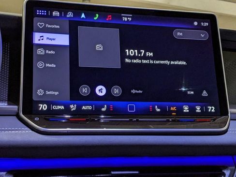 New 2026 Volkswagen Tiguan SE AWD/4WD image 16