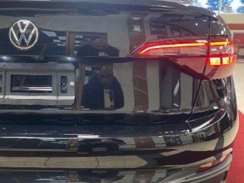 Used 2023 Volkswagen Jetta Sport image 26