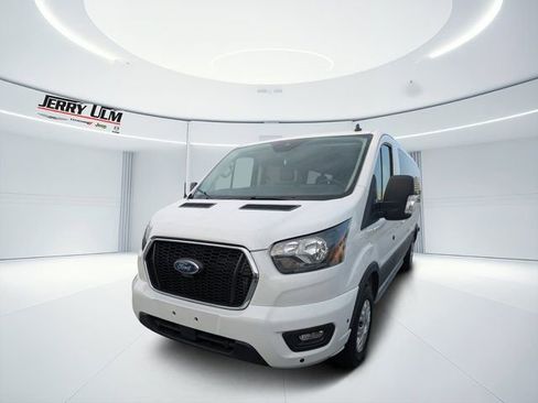 Used 2024 Ford Transit 350 XLT image 6