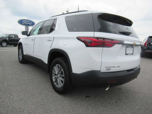 Used 2022 Chevrolet Traverse LT w/ LPO, Floor Liner Package AWD/4WD image 7