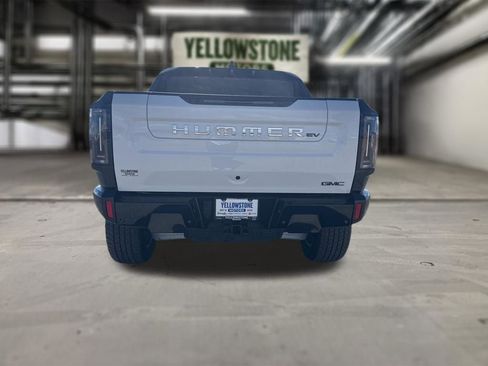 New 2025 GMC Hummer EV 3X image 3