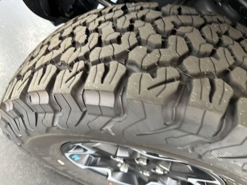 New 2023 Jeep Wrangler Unlimited Rubicon 4xe w/ Cold Weather Group image 11