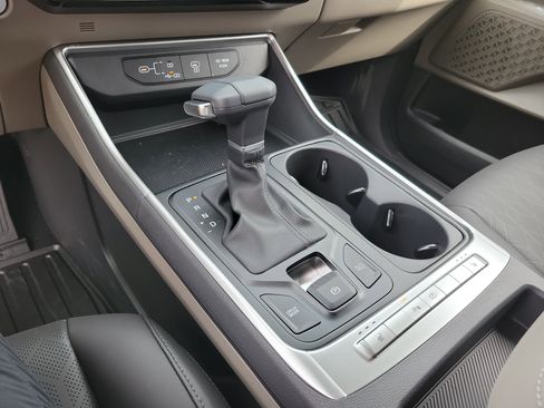 New 2026 Kia Carnival FWD image 15