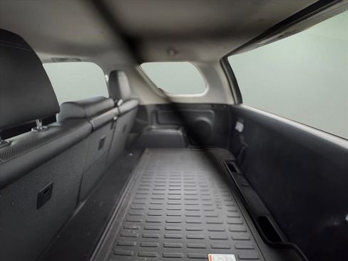 Used 2022 Toyota 4Runner Limited AWD/4WD image 19