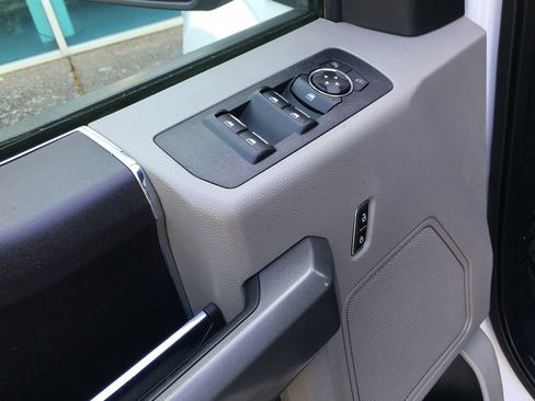 Used 2018 Ford F150 XLT w/ Trailer Tow Package AWD/4WD image 20