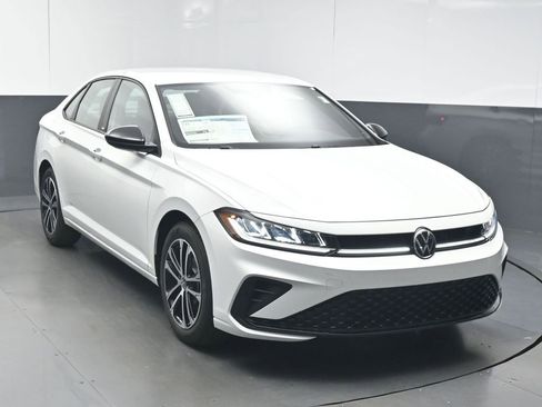 New 2026 Volkswagen Jetta Sport FWD image 2