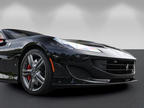 Certified 2019 Ferrari Portofino RWD image 11
