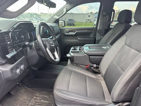 Used 2023 GMC Sierra 1500 Elevation w/ LPO, Elevation Black Package AWD/4WD image 9