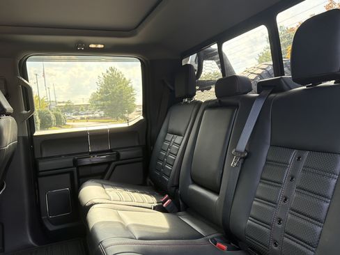 Used 2021 Ford F250 Lariat w/ Lariat Ultimate Package AWD/4WD image 45