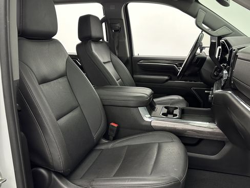 Used 2024 Chevrolet Silverado 2500 LTZ w/ LTZ Convenience Package image 42