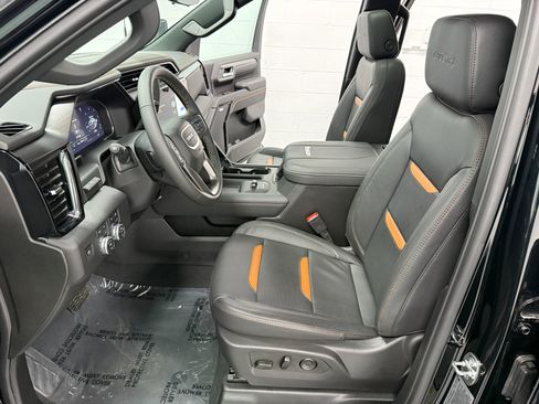 Used 2025 GMC Sierra 2500 AT4 w/ AT4 Premium Plus Package image 14