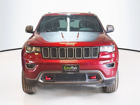 Used 2017 Jeep Grand Cherokee Trailhawk image 2