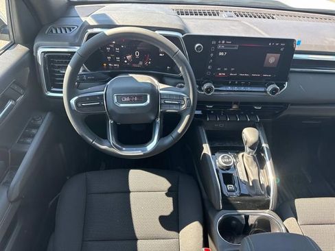 New 2026 GMC Canyon Elevation image 15