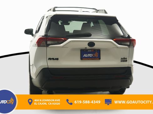 Used 2023 Toyota RAV4 AWD Hybrid image 15