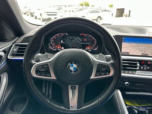 Used 2022 BMW 430i Convertible w/ M Sport Package image 5