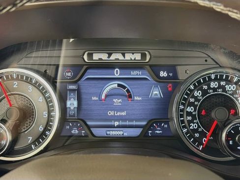 Used 2025 RAM 1500 Laramie AWD/4WD image 14