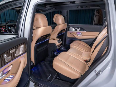 New 2026 Mercedes-Benz GLS 450 4MATIC image 31