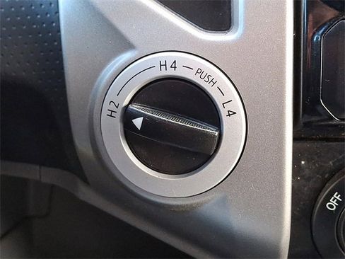 Used 2015 Toyota Tacoma 4x4 Access Cab V6 image 22