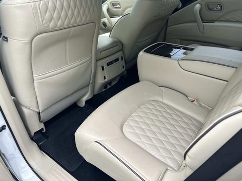 Used 2024 INFINITI QX80 Sensory AWD/4WD image 21