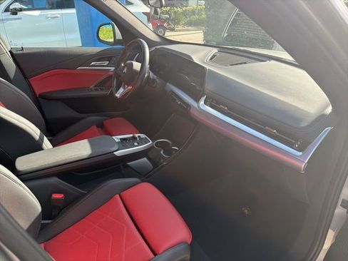 Used 2023 BMW X1 xDrive28i image 17