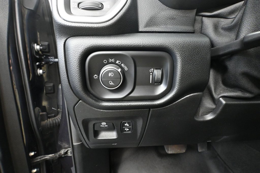 Used 2020 RAM 1500 Big Horn AWD/4WD image 24