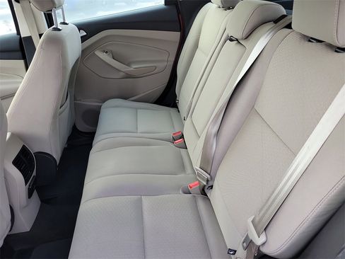 Used 2018 Ford C-MAX SE w/ Equipment Group 201A image 12