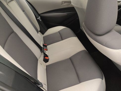 Used 2025 Toyota Corolla LE image 19