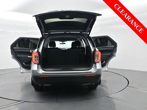 Used 2024 Ford Explorer XLT image 44