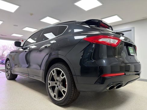 Used 2017 Maserati Levante w/ Sport Package image 5