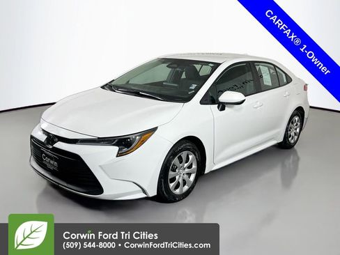 Used 2024 Toyota Corolla LE image 5