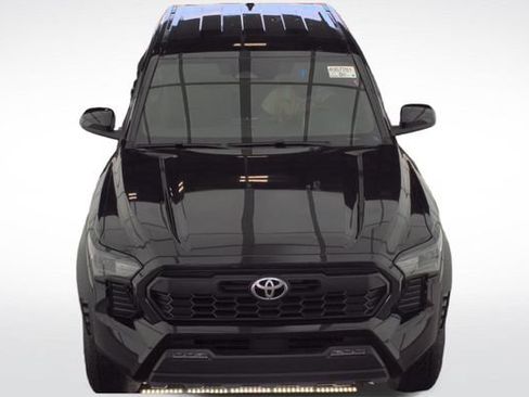 Used 2024 Toyota Tacoma TRD Off-Road AWD/4WD image 7