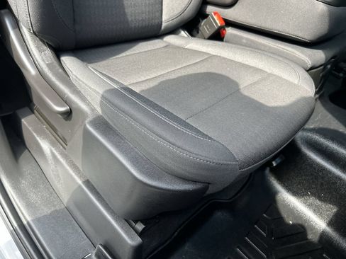Used 2024 Chevrolet Silverado 1500 LT AWD/4WD image 16